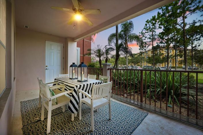 Image No.20-2 Bed Property for sale