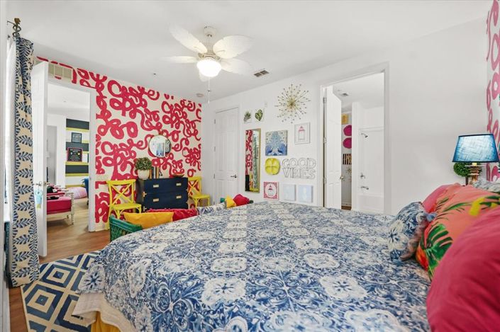 Image No.22-2 Bed Property for sale