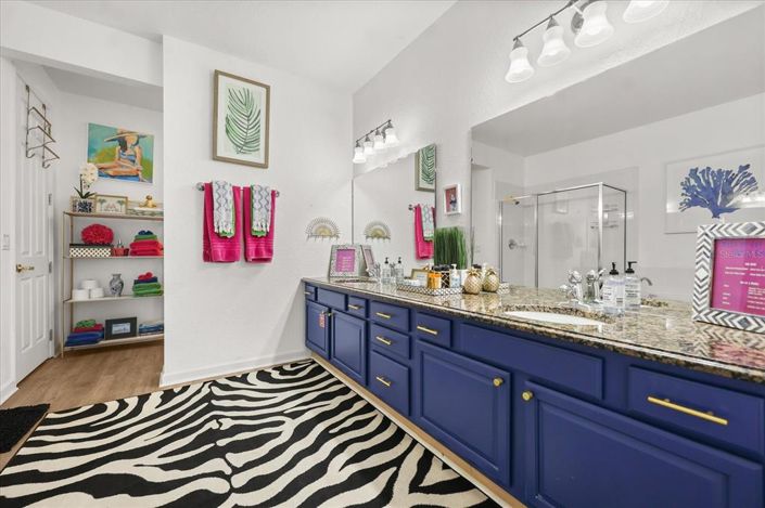 Image No.26-2 Bed Property for sale