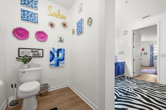 Image No.28-2 Bed Property for sale