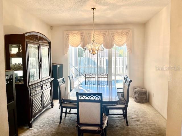 Image No.3-Propriété de 4 chambres à vendre à Orlando