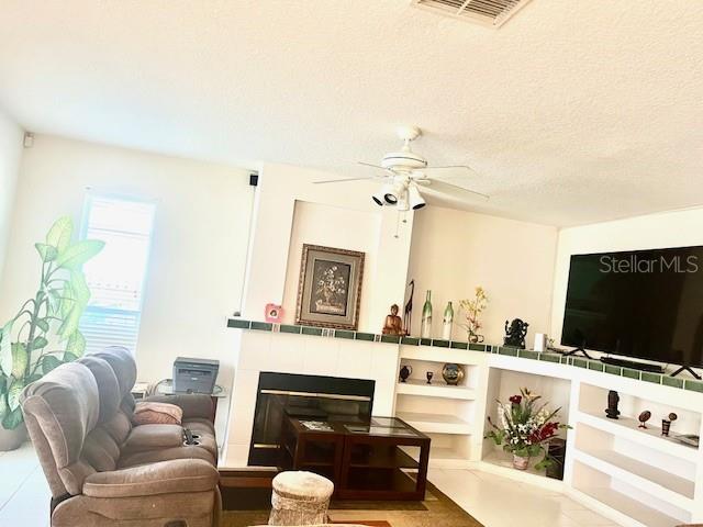 Image No.5-Propriété de 4 chambres à vendre à Orlando