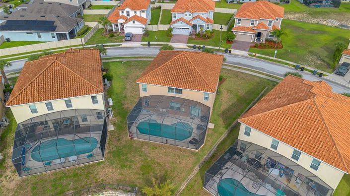 Image No.18-6 Bed Property for sale