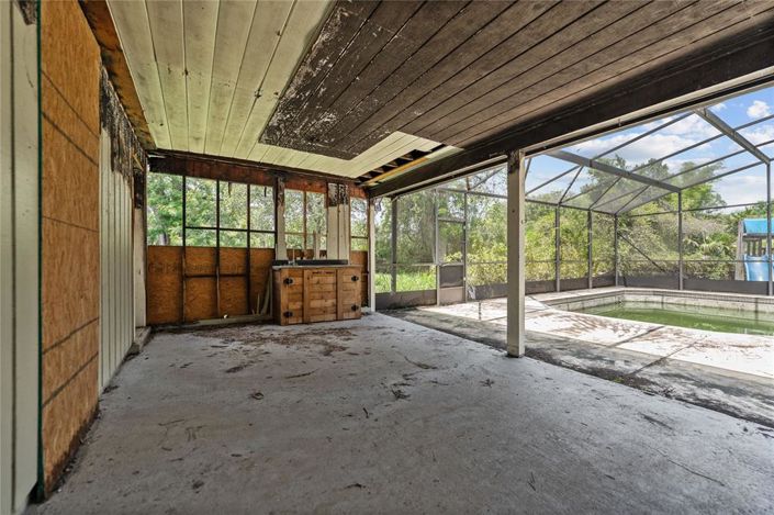 Image No.16-4 Bed Property for sale