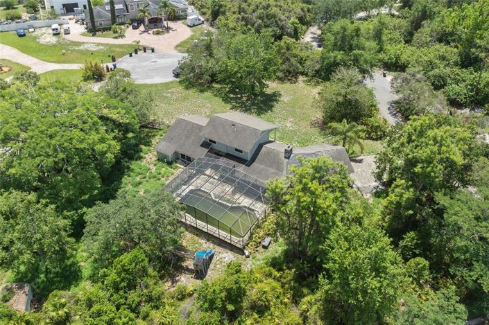 Image No.28-4 Bed Property for sale