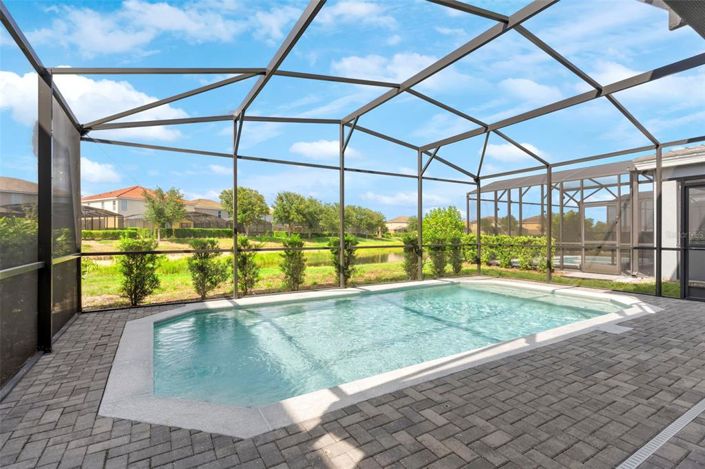 Image No.2-5 Bed Property for sale