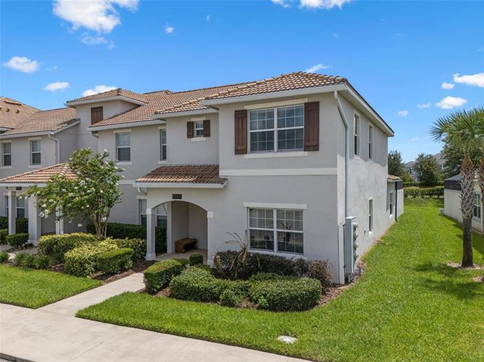 Image No.2-5 Bed Townhouse for sale