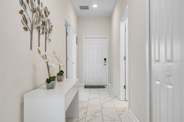 Image No.3-5 Bed Townhouse for sale