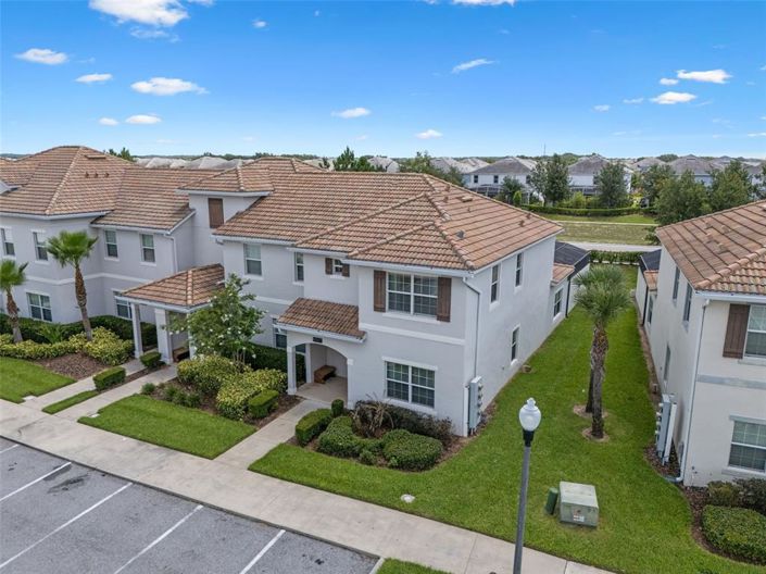 Image No.32-5 Bed Townhouse for sale