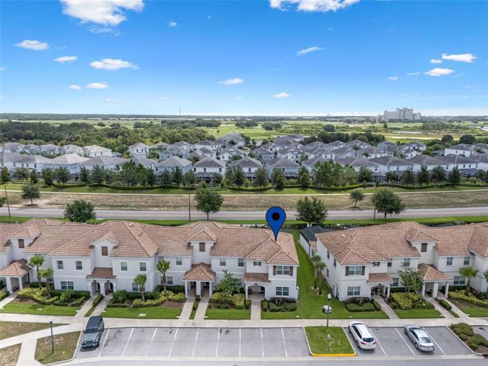 Image No.36-5 Bed Townhouse for sale