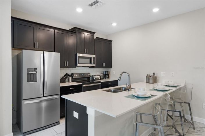 Image No.8-5 Bed Townhouse for sale