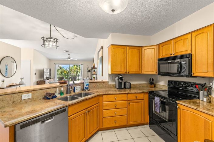 Image No.17-2 Bed Property for sale