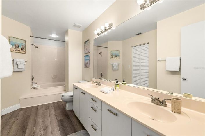 Image No.22-2 Bed Property for sale