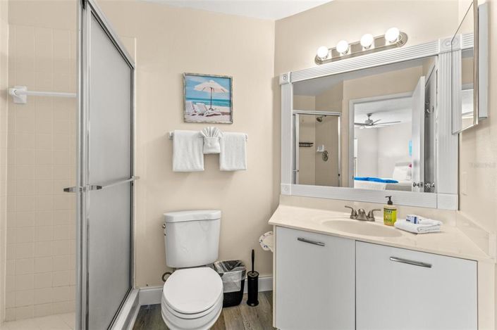 Image No.27-2 Bed Property for sale