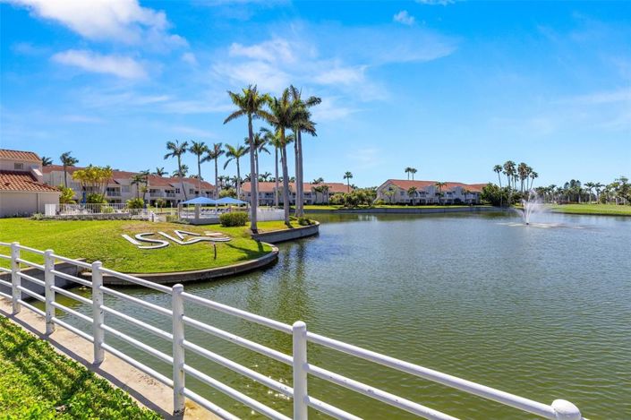 Image No.33-2 Bed Property for sale