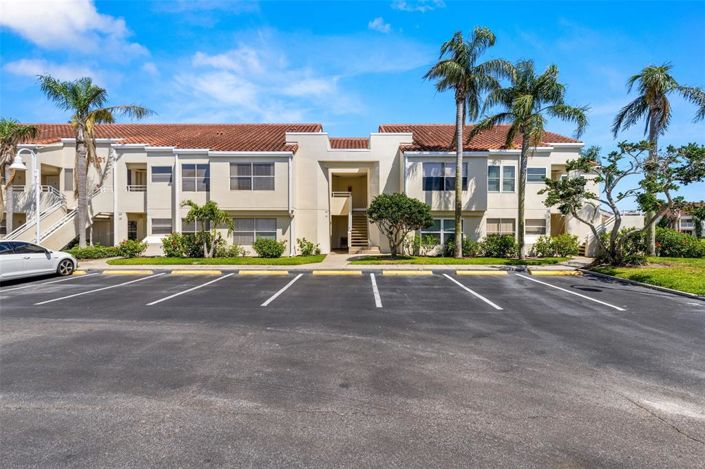 Image No.7-2 Bed Property for sale