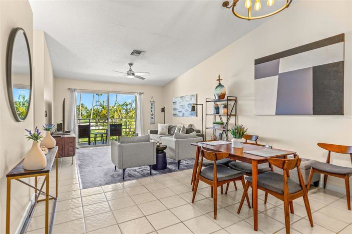 Image No.8-2 Bed Property for sale