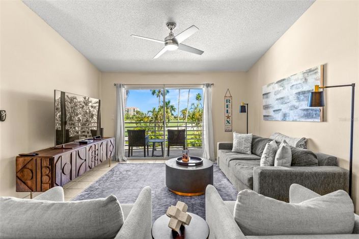 Image No.9-2 Bed Property for sale