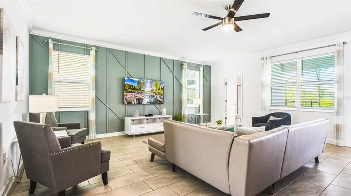 Image No.2-6 Bed Property for sale