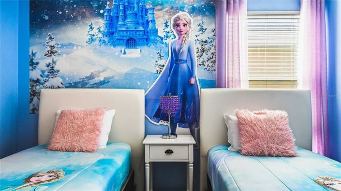 Image No.21-6 Bed Property for sale