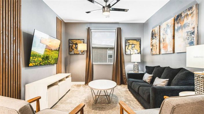 Image No.10-6 Bed Property for sale