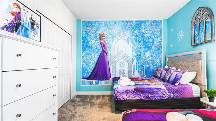 Image No.13-6 Bed Property for sale