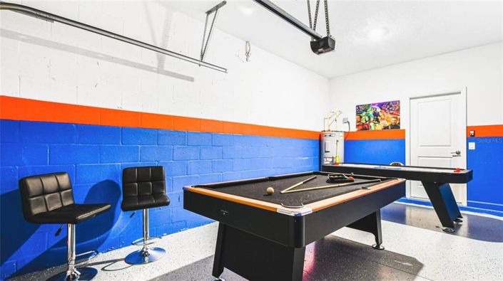 Image No.18-6 Bed Property for sale