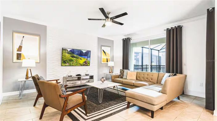 Image No.2-6 Bed Property for sale