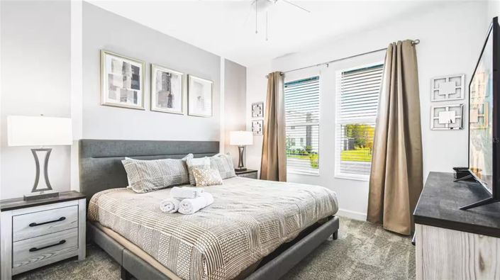 Image No.22-6 Bed Property for sale