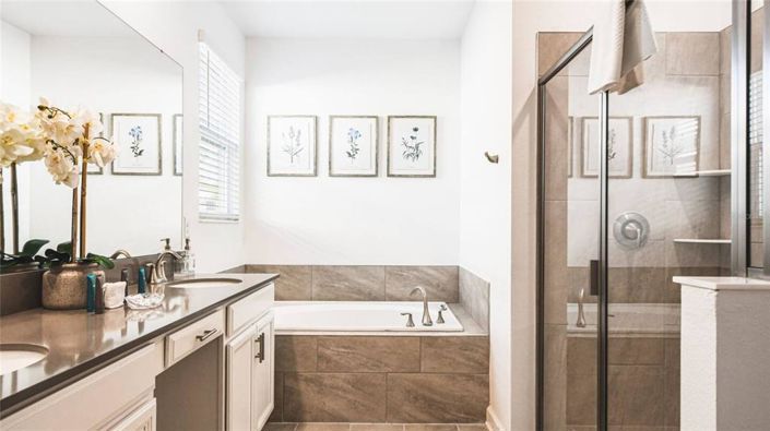 Image No.23-6 Bed Property for sale