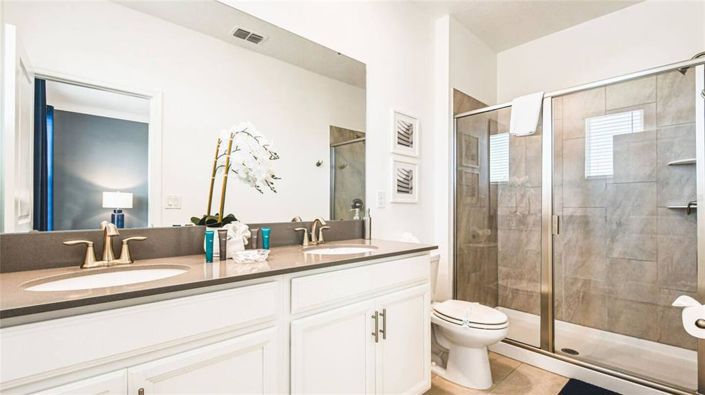 Image No.25-6 Bed Property for sale