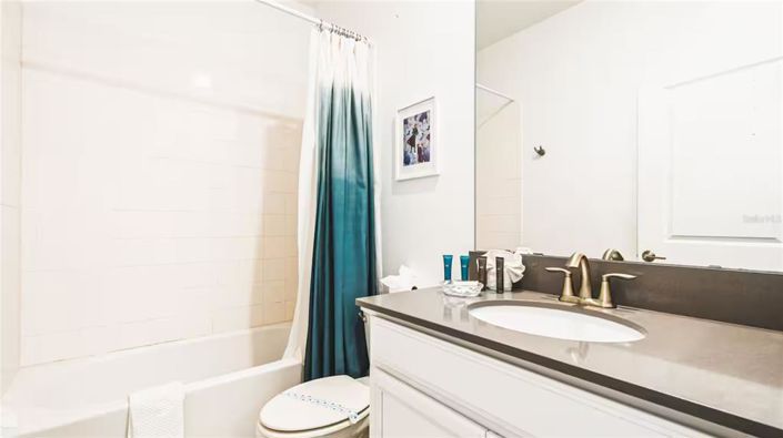 Image No.27-6 Bed Property for sale