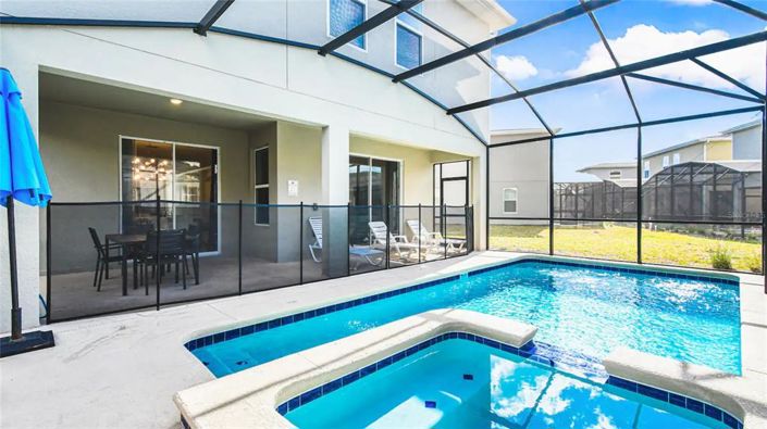 Image No.30-6 Bed Property for sale