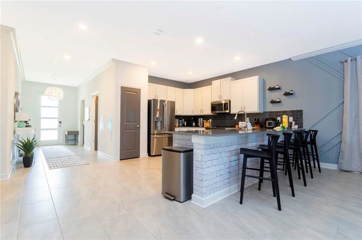 Image No.15-9 Bed Property for sale