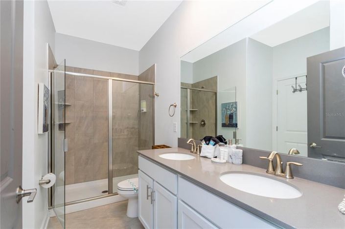 Image No.21-9 Bed Property for sale