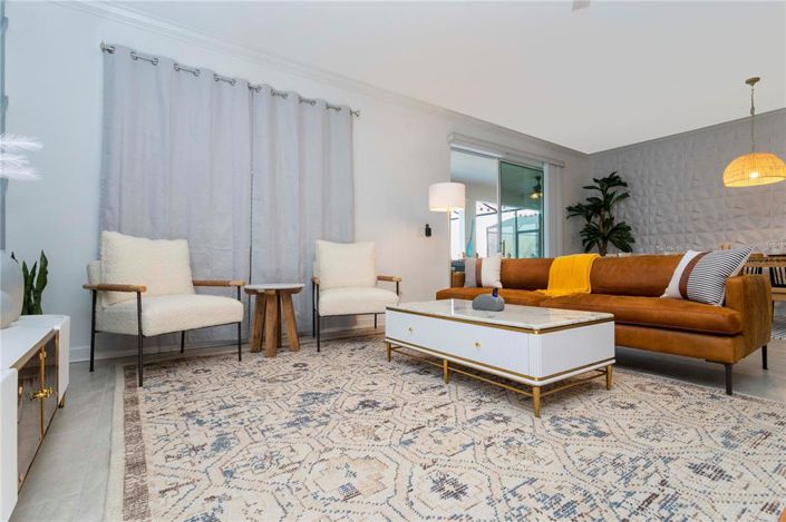 Image No.23-9 Bed Property for sale