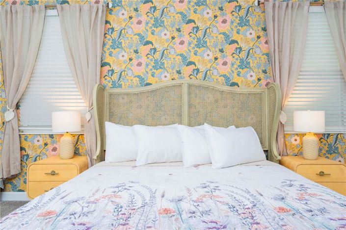 Image No.24-9 Bed Property for sale