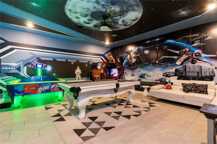 Image No.42-9 Bed Property for sale