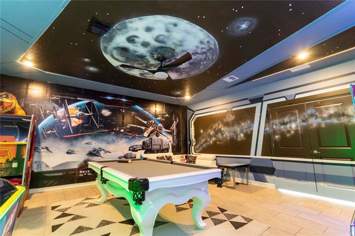 Image No.53-9 Bed Property for sale