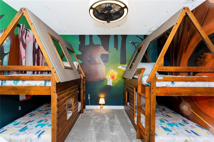 Image No.9-9 Bed Property for sale