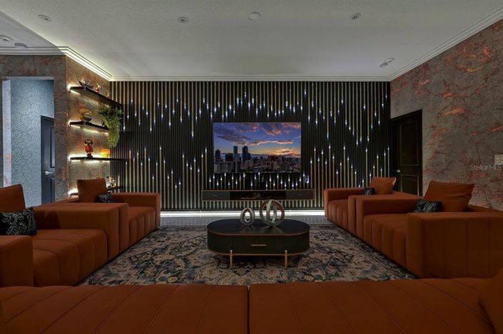 Image No.12-12 Bed Property for sale