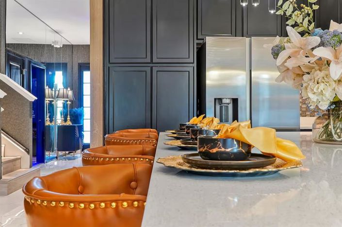 Image No.21-12 Bed Property for sale