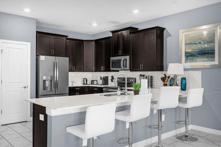 Image No.13-8 Bed Property for sale