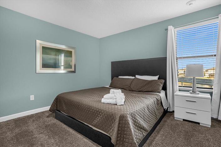 Image No.30-8 Bed Property for sale