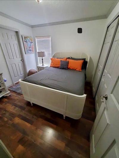 Image No.15-6 Bed Property for sale