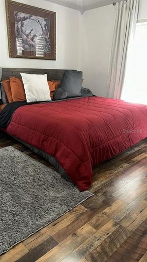 Image No.16-6 Bed Property for sale