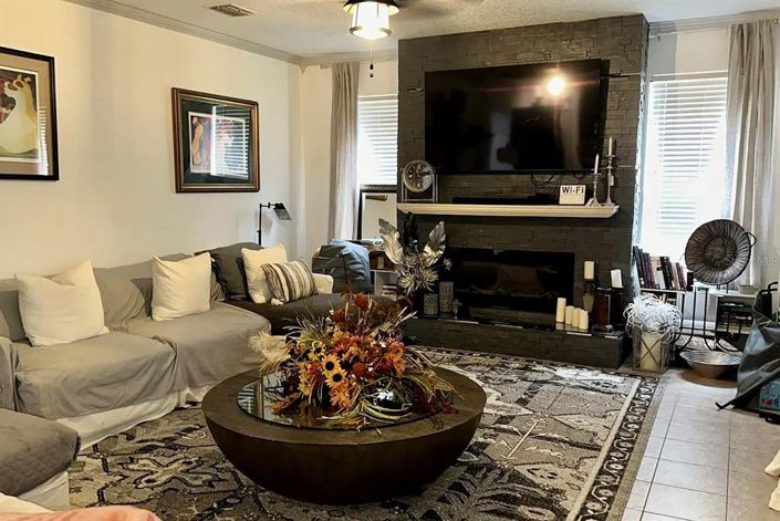 Image No.7-6 Bed Property for sale