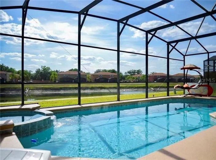 Image No.9-6 Bed Property for sale