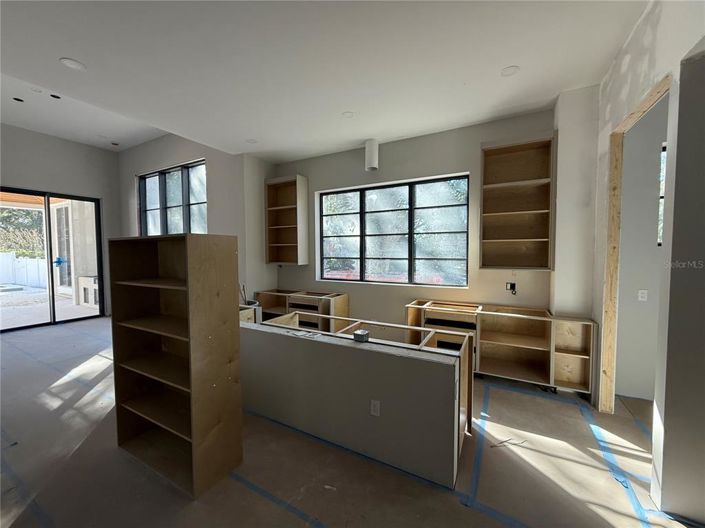 Image No.11-4 Bed Property for sale