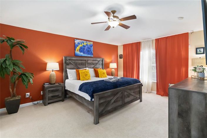 Image No.32-6 Bed Property for sale